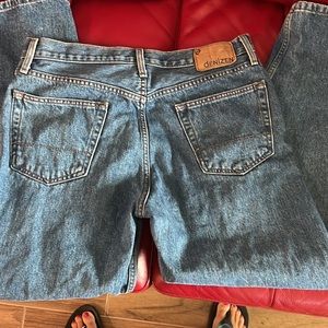Denizen by Levi men’s jeans w34 x 30. 236 Regular fit. Excellent condition